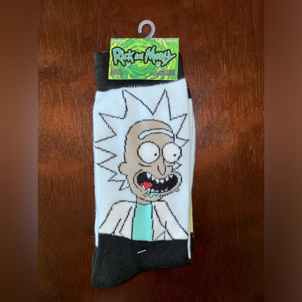 RICK AND MORTY NOVELTY CREW SOCKS NWT MEN’S SHOE SIZE 6-12